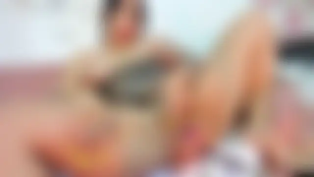 halana_squirts: διαδικτυακό σόου στην κάμερα