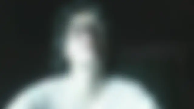 cherryuwu: διαδικτυακό σόου στην κάμερα