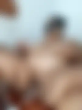 دردشة Lucky-hot-girls الجنسية المباشرة