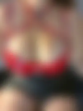Paulette-squirt Chat XXX in diretta