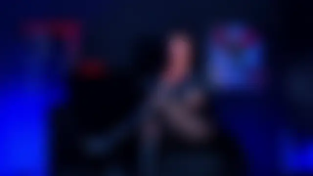 NikkiFlames Adlı Modelin Canlı XXX Sohbeti