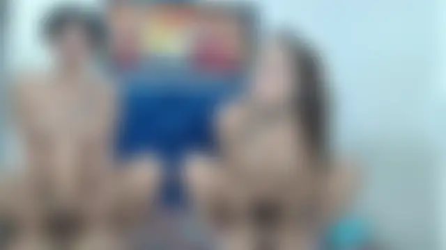 Show modela NewAwesomSxPrty na web-kameri