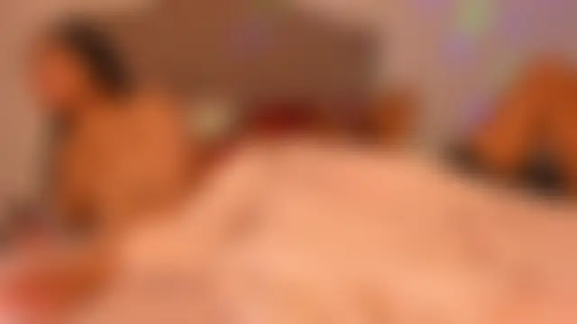 Show modela yiauana na web-kameri