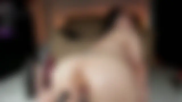 Živý XXX chat Th3Qu33n0fBigg3st