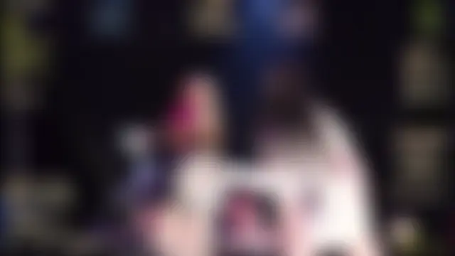 Bgirl-001 Webcam Show