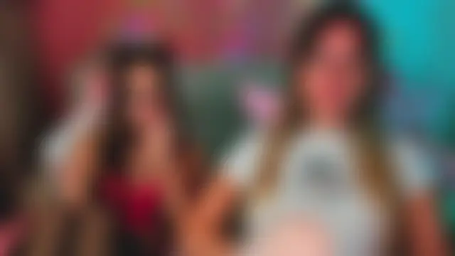 Pertunjukan Kamera Seks Secara Langsung hotty_girls_here