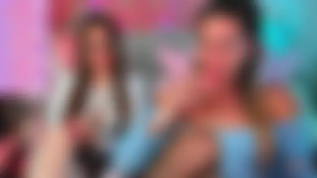 hotty_girls_here 网络视讯表演