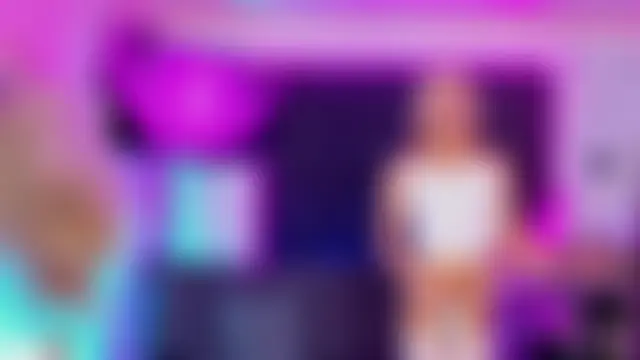 Queens_Wonders_Blonders 网络视讯表演