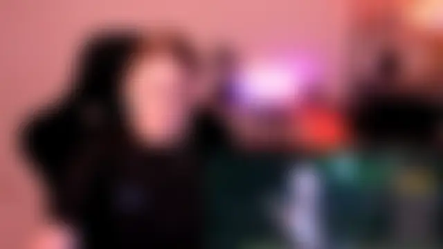 XXX chat uživo modela Nessi_Villain