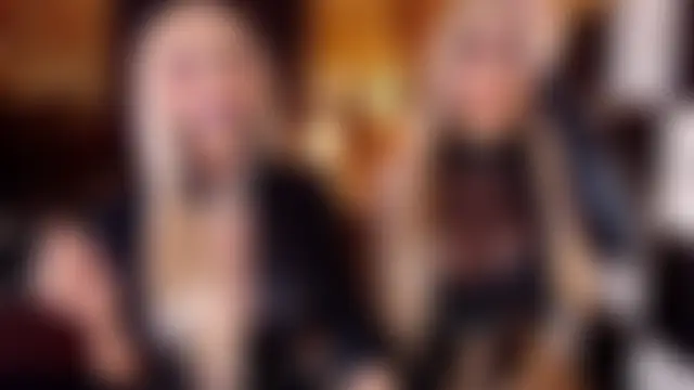 MonstrousCockDiva webkamerás műsora