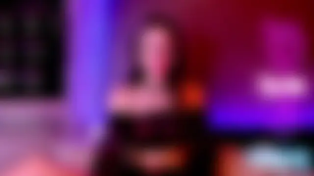 madina_taher Adlı Modelin Canlı Sohbet Odası