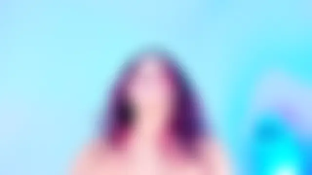 Emily_Coper18 Adlı Modelin Canlı Sohbet Odası