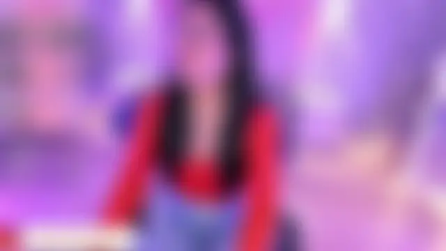 Rosalind_tay Chat XXX in diretta
