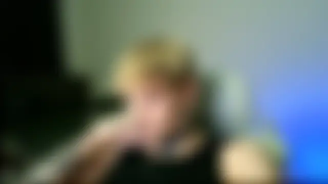 DENIS_HERE Pertunjukan Kamera Seks Langsung