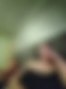 Greta_Tamar: διαδικτυακό σόου στην κάμερα