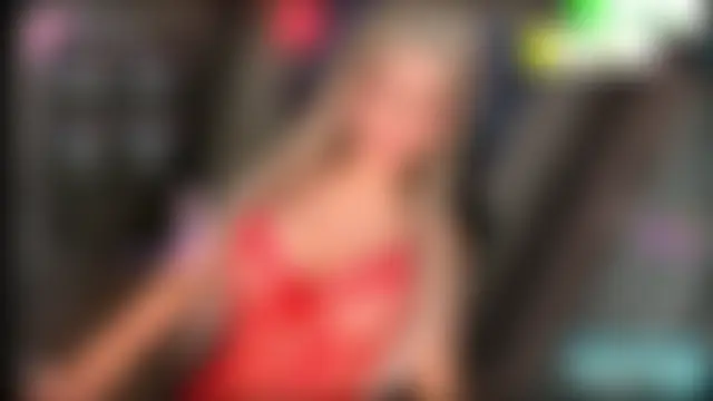 xBigSurpriseLorainex Webcam show