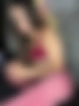 Amelia_laurent Adlı Modelin Canlı Sohbet Odası