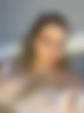 AmeliaLux Adlı Modelin Canlı XXX Sohbeti