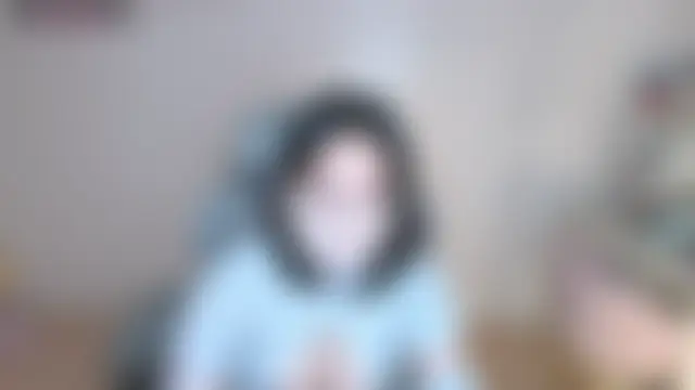 --LEXI-- Adlı Modelin Canlı Sohbet Odası