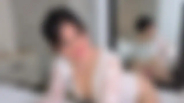 Emma_gatess Adlı Modelin Canlı Sohbet Odası
