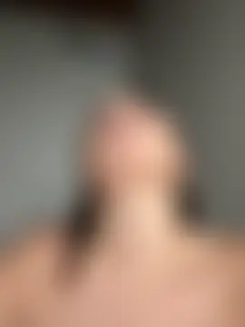 Sarasweet_sex's Live Chat Room