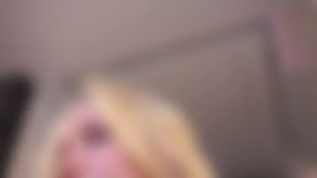 GlaydsLeveto's Webcam Show