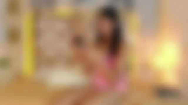 Danna_Doll Show in webcam