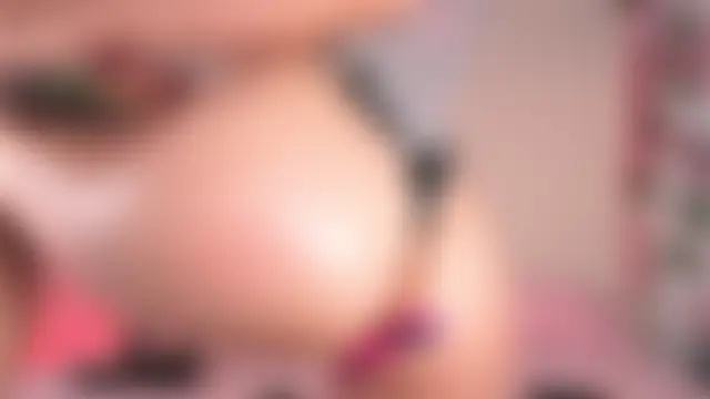 mili_moon_'s Live Chat Room