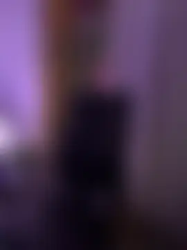 Živá chatovací místnost NaomiClay