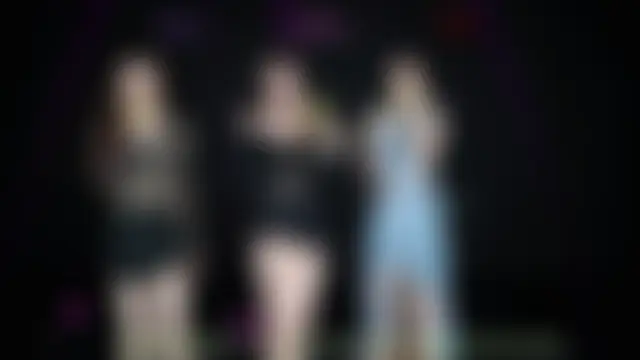 CD-Girl-111 élő chatszobája