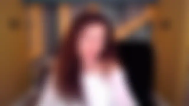 EllaLong's Live XXX Chat