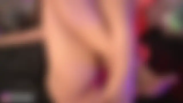 crystalcherrのライブチャットルーム