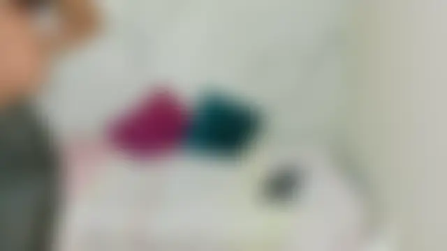 emy_0's Live Chat Room
