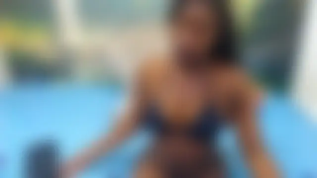 PetiteDiamondxxX Adlı Modelin Canlı Sohbet Odası
