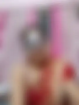 thanusi_2's Webcam Show
