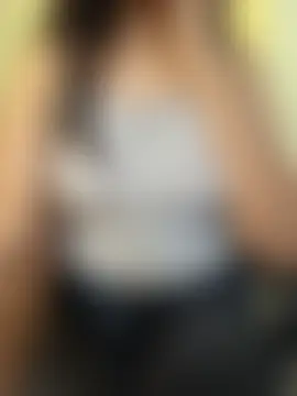 غرفة دردشة YourNickyy المباشرة