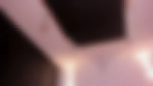 nahomyrusell Show in webcam