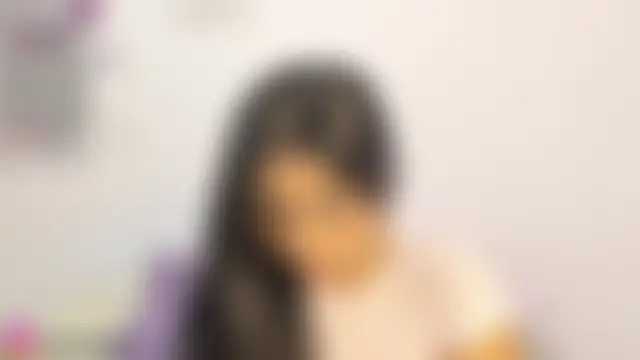 charlotte_250 – Naživo chatovacia miestnosť