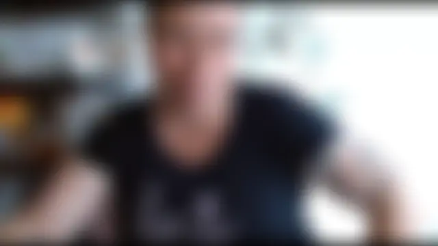 LauraMallioni's Live XXX Chat