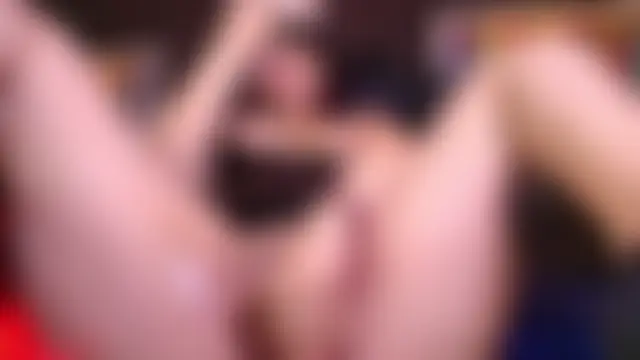 EvaaFoxxy1's Live Chat Room