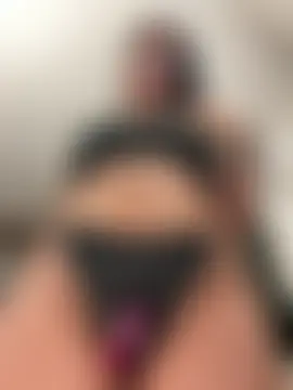 Živá chatovací místnost Rae_Lil_White