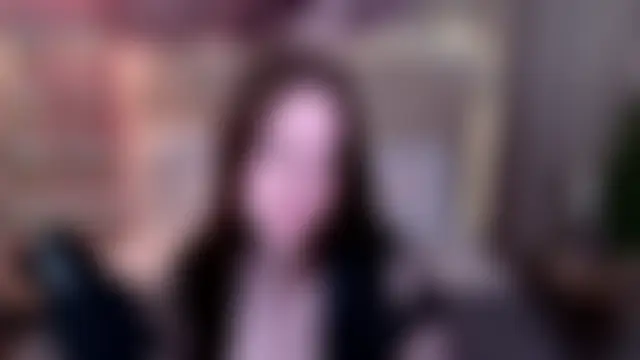 Elisabeth_Binder's Live Chat Room