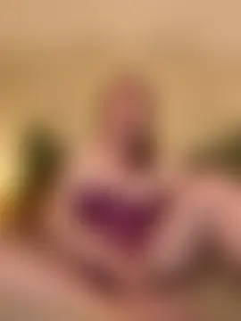 LouiseTswing's Live Sex Cam Show