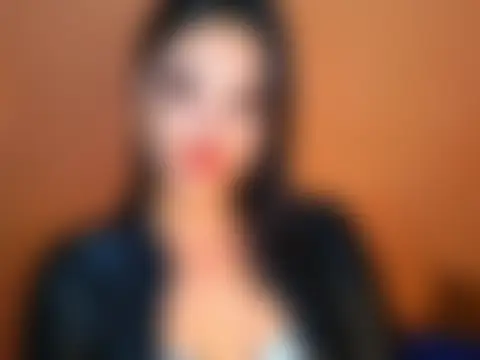 Seks show uživo modela AsianQueenAlexaXx na kameri