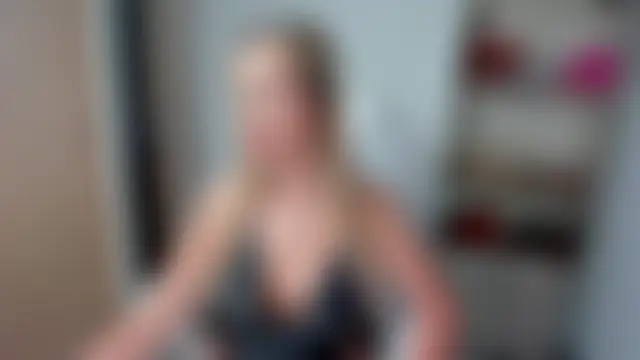 MissRhodes1 Adlı Modelin Canlı XXX Sohbeti