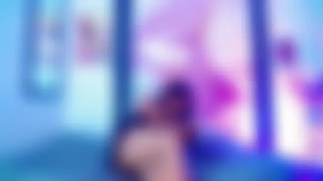 Adriana_Reyes Show in webcam