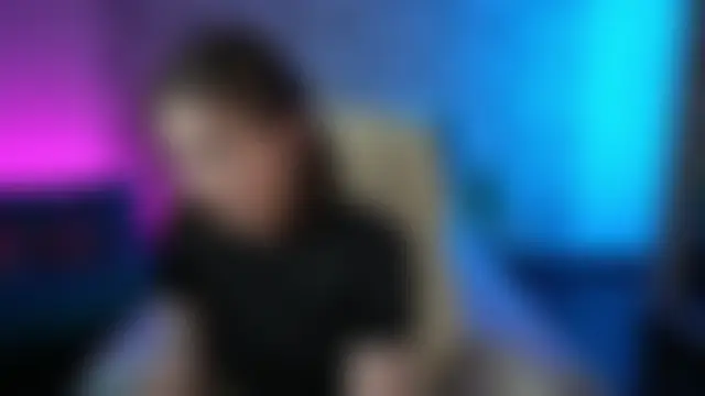 VikVikLove Adlı Modelin Canlı Sohbet Odası