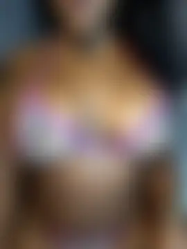 Denise_wolfe21 Adlı Modelin Canlı Sohbet Odası