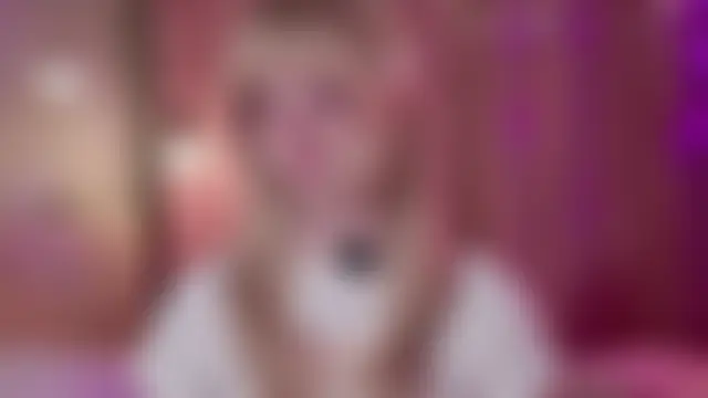 Pokazy przed kamerką – effy_dollie