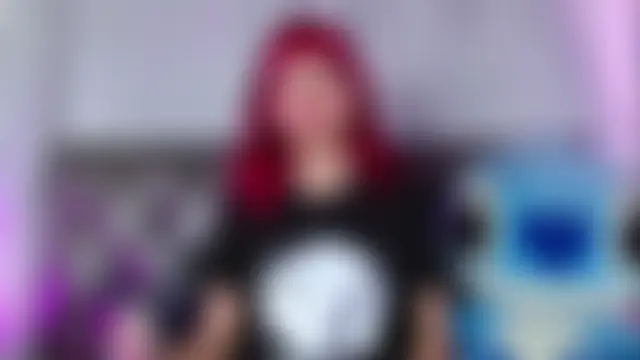 evie_cloud's Live XXX Chat